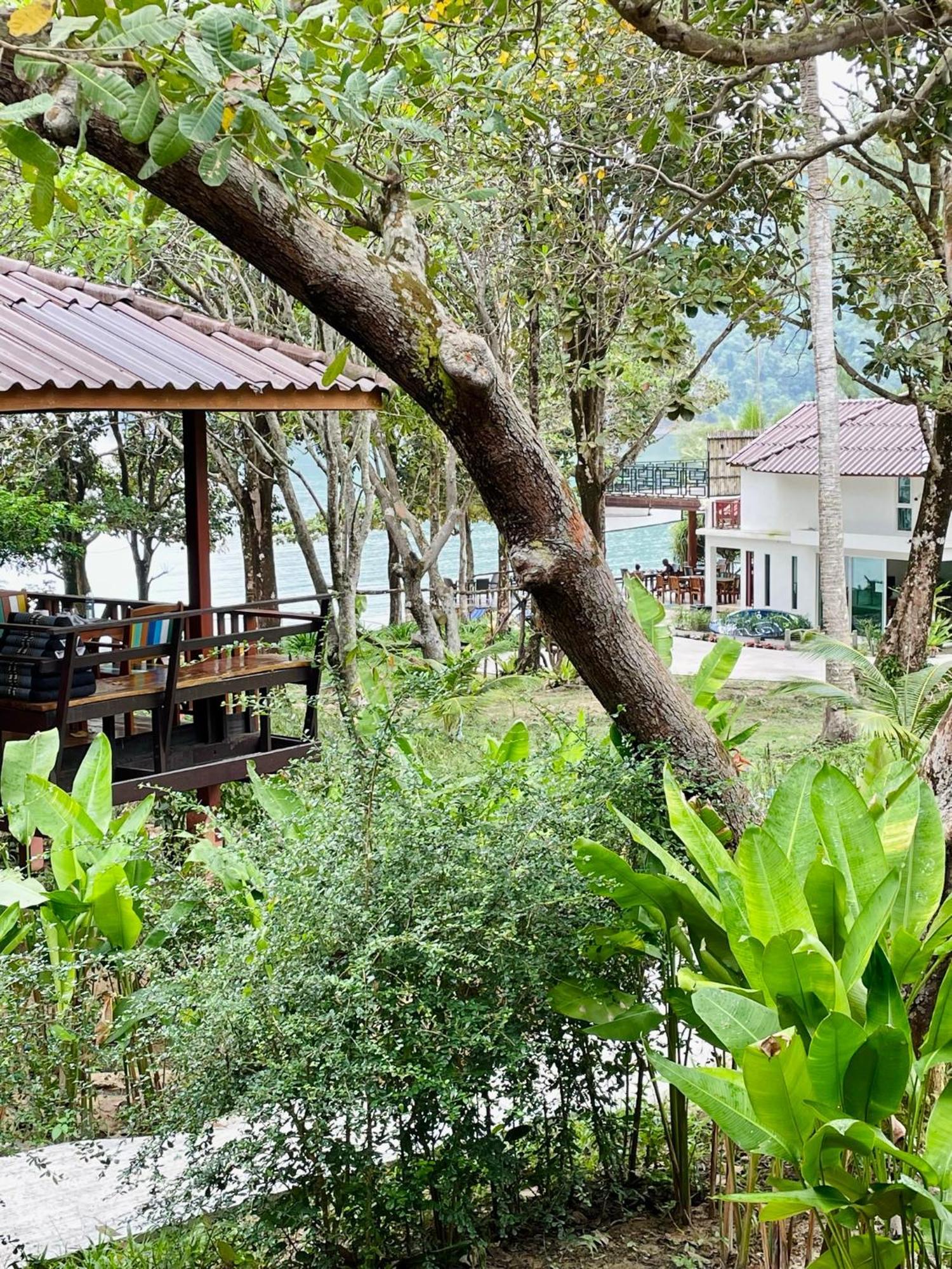 Marina Resort Koh Phayam Ranong Zewnętrze zdjęcie